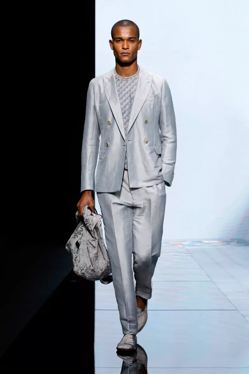 Giorgio Armani Tayari Kuvaa Milan ya Spring 2021 58509_5