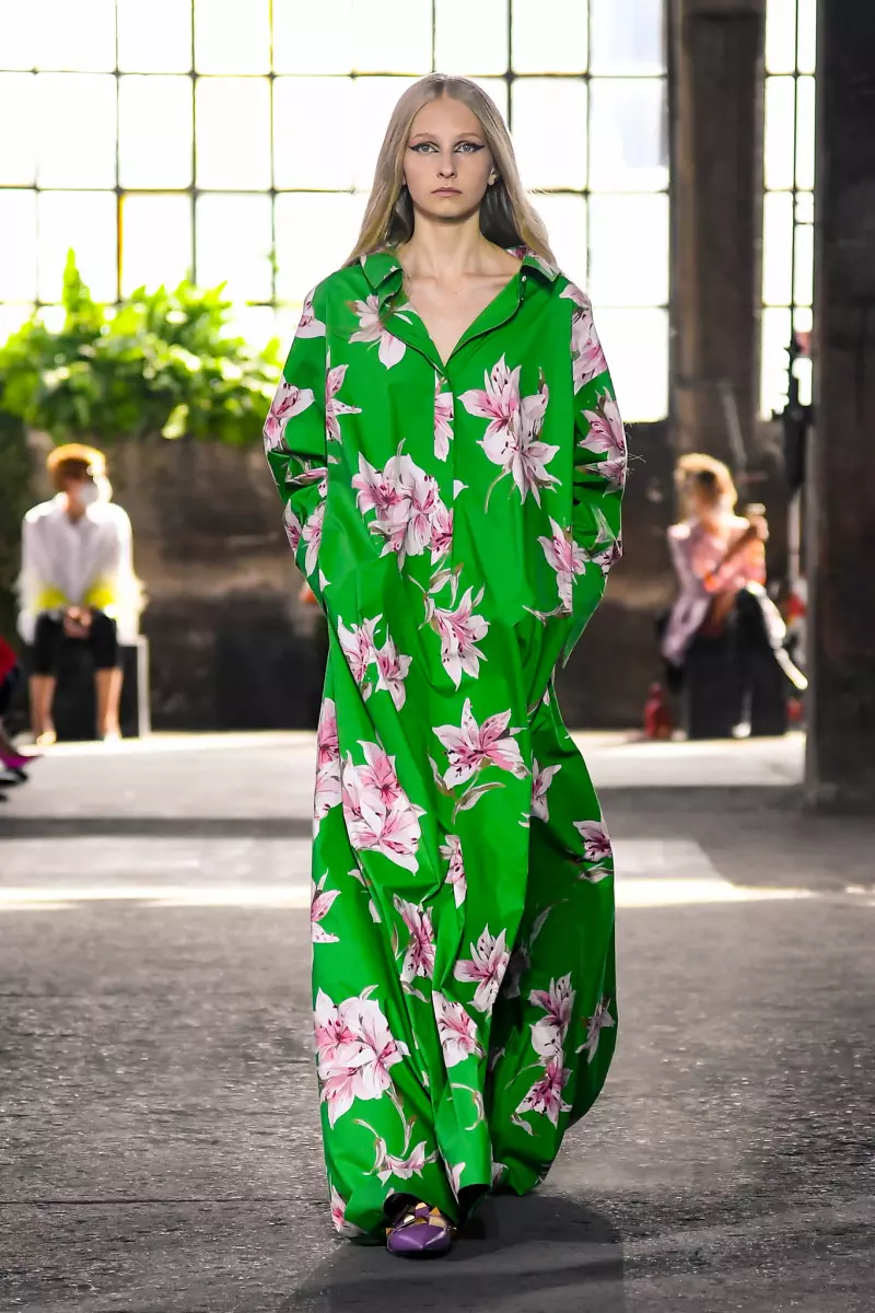 Valentino Ready to Wear Spring 2021 Milan 58528_18