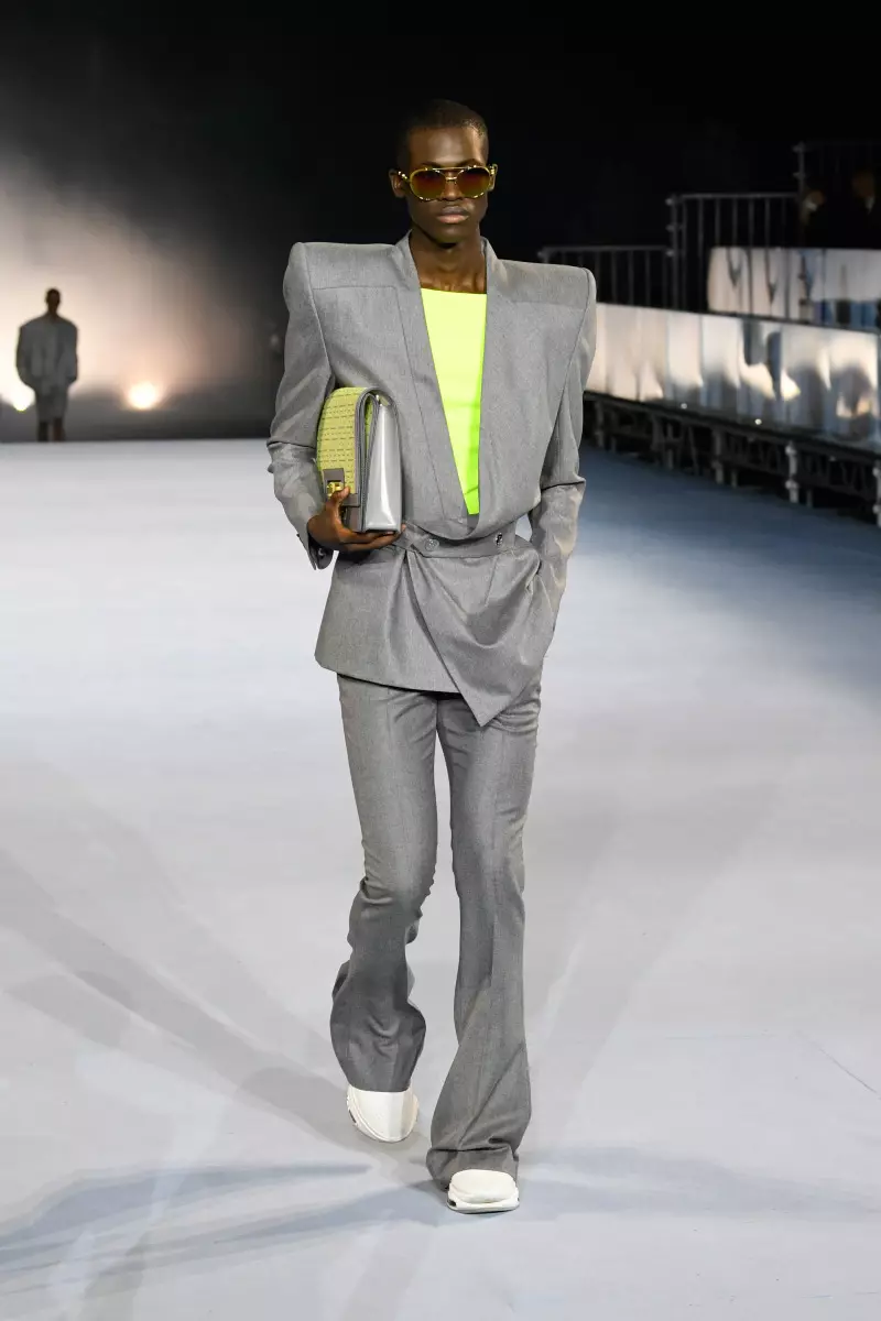 Balmain Yiteguye Kwambara Imvura 2021 Paris 58678_1