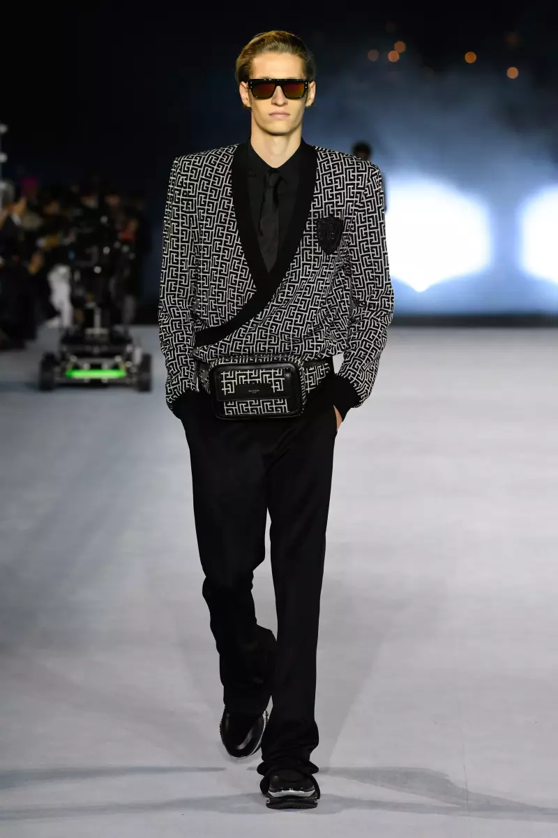 Balmain Siap Pakai Musim Semi 2021 Paris 58678_36