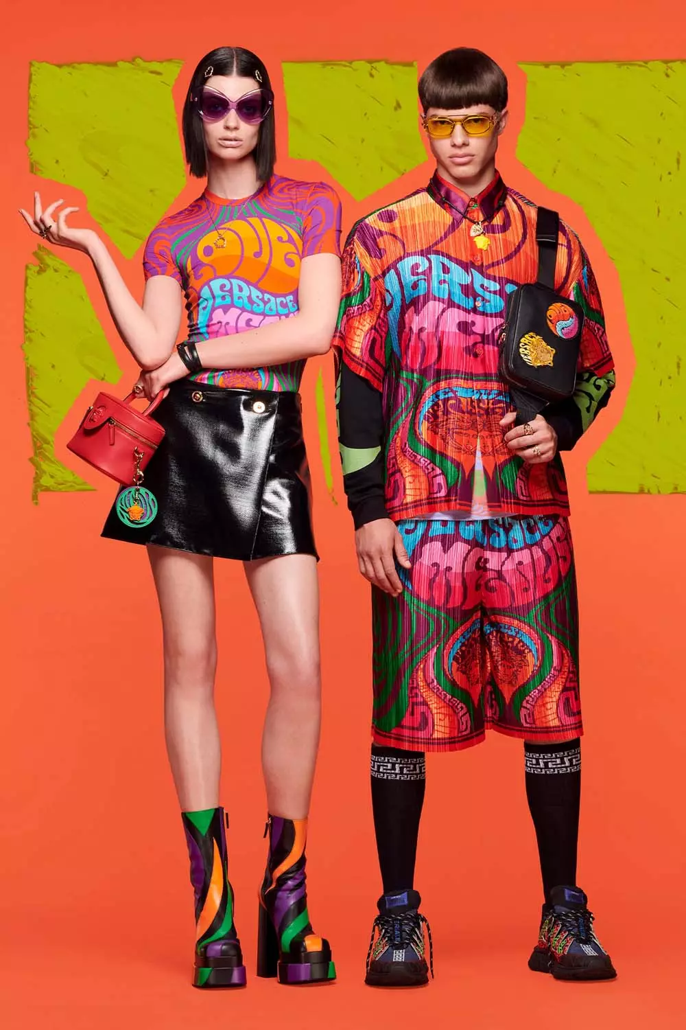 Colección Versace Resort 2022 5949_17