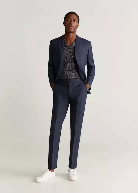 Hamid Onifade para MANGO Man Lino Editorial