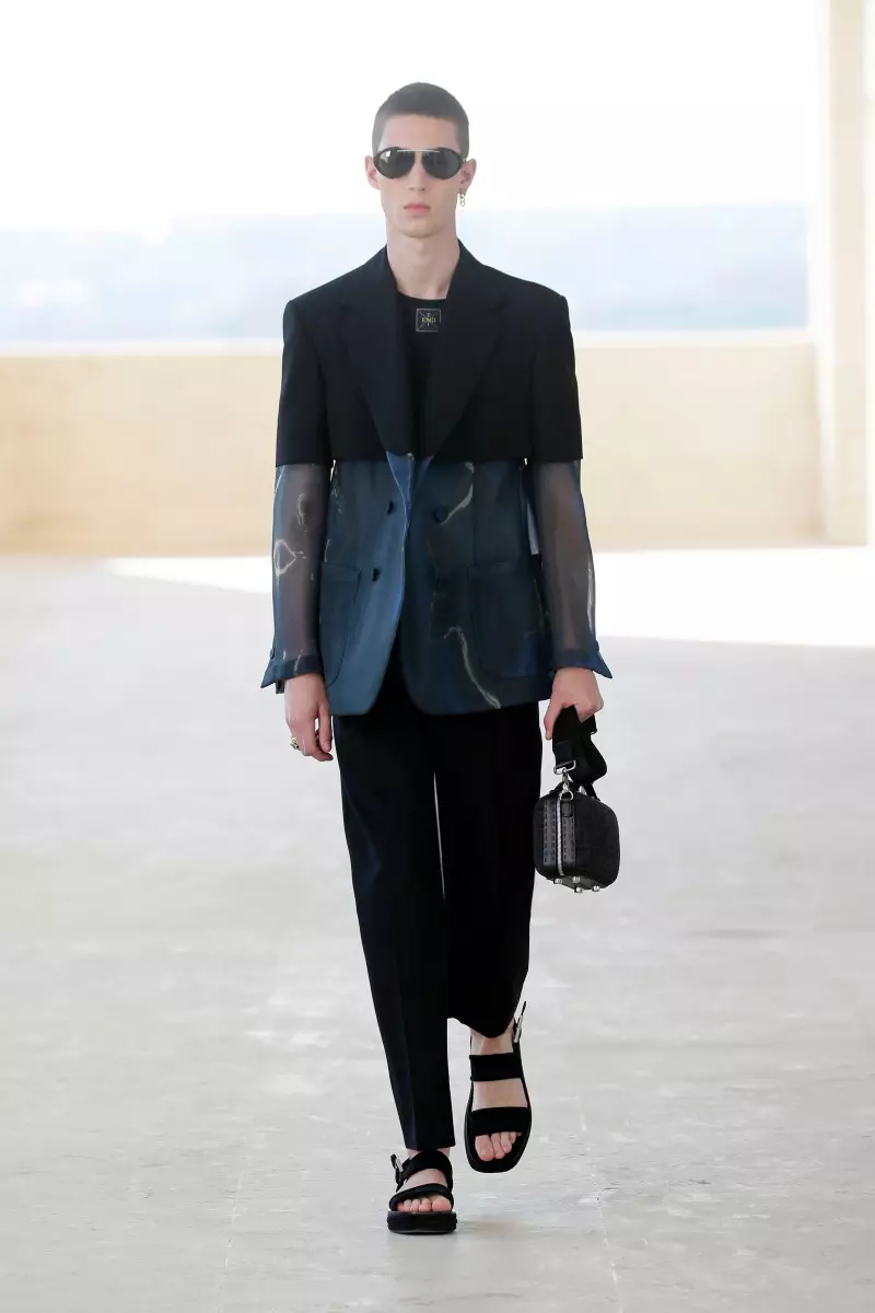 Fendi Menswear Spring 2022 මිලාන් 6176_41