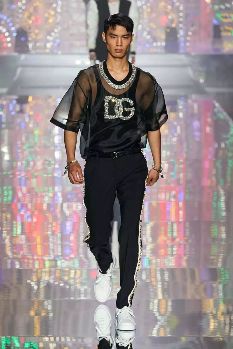 Dolce & Gabbana férfiruha 2022 tavaszán Milánó 6205_28