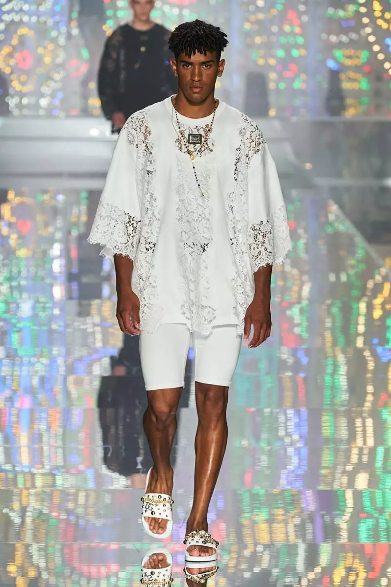 Dolce & Gabbana férfiruha 2022 tavaszán Milánó 6205_55