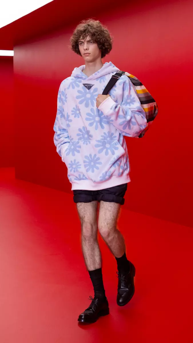 Prada Menswear Spring 2022 Milan 6253_22