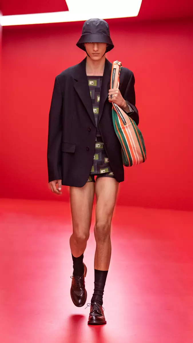 Prada Menswear Spring 2022 Milan 6253_4