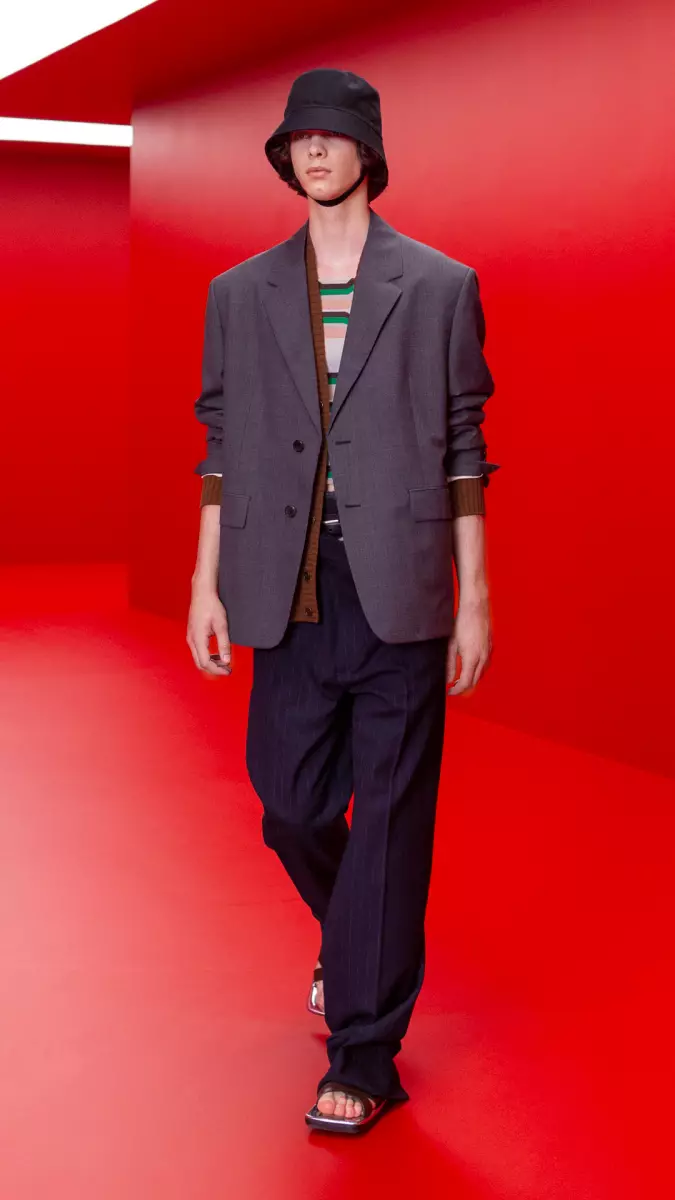 Prada Menswear Orisun omi 2022 Milan 6253_7