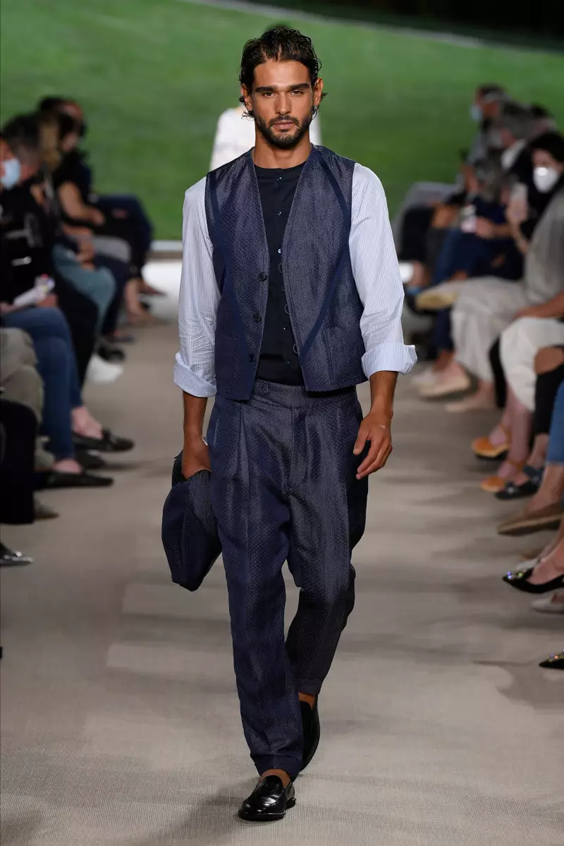 Giorgio Armani Menswear Rebbiegħa 2022 Milan 6318_20