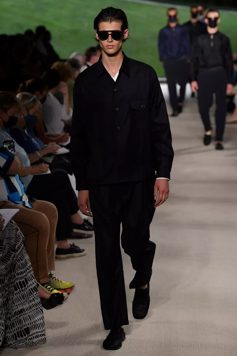 Giorgio Armani Menswear Selemo sa 2022 Milan 6318_62