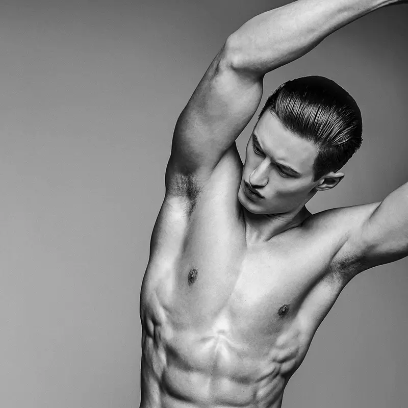 Britanski model Dan Hyman, ujet v objektiv Ashton Doa za serijo #MindBodySOUL Soul Artist Management.