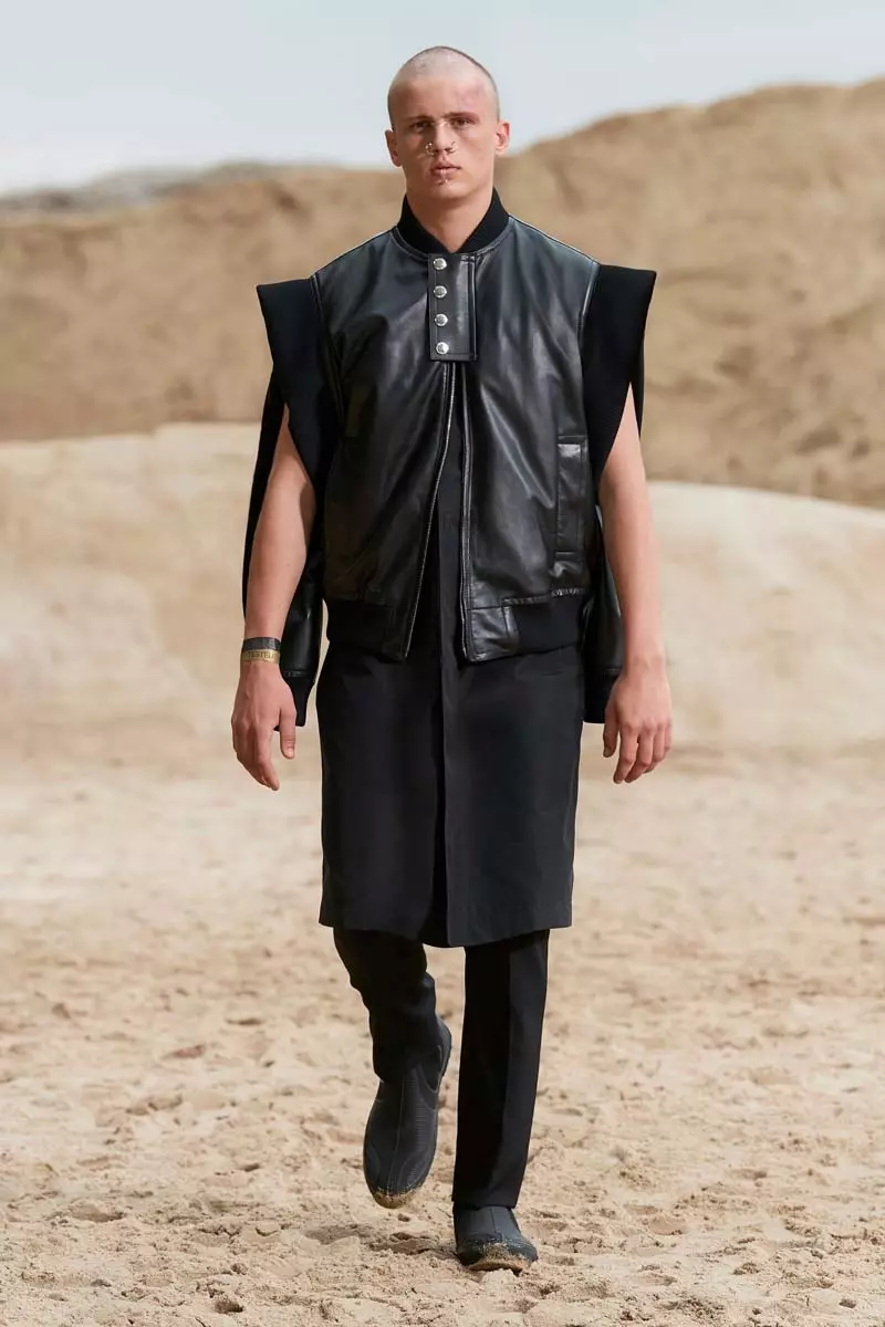 Burberry Menswear Spring 2022 Parys 6558_15