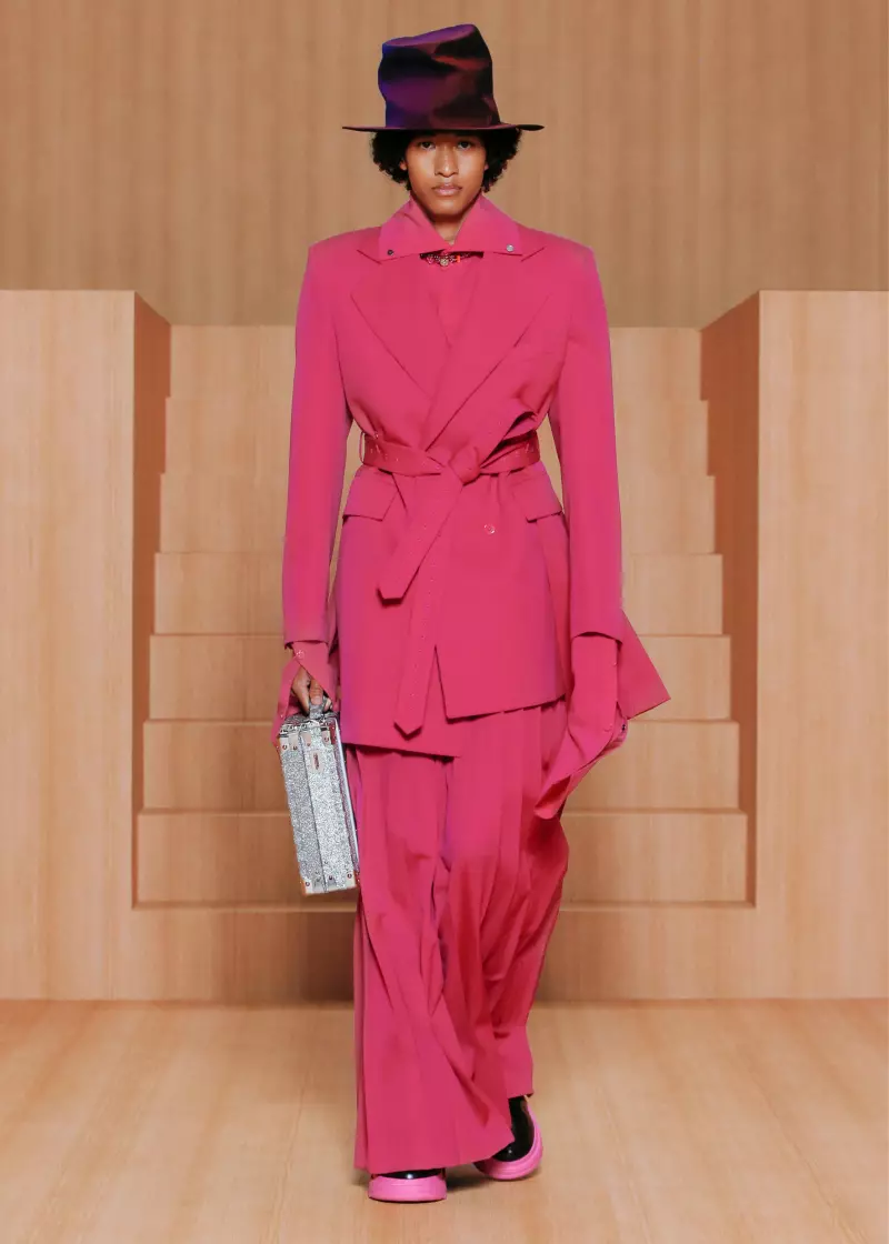 Louis Vuitton pánské oblečení jaro 2022 v Paříži 6622_37