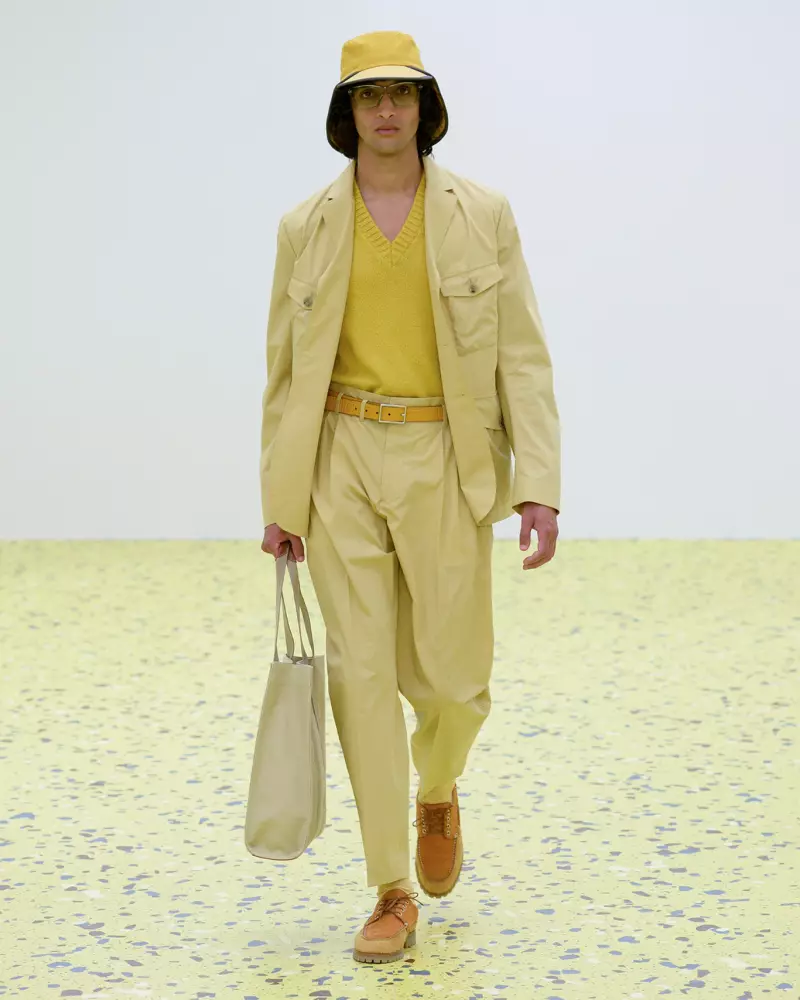 Busana Pria Paul Smith Spring 2022 Paris 6694_15