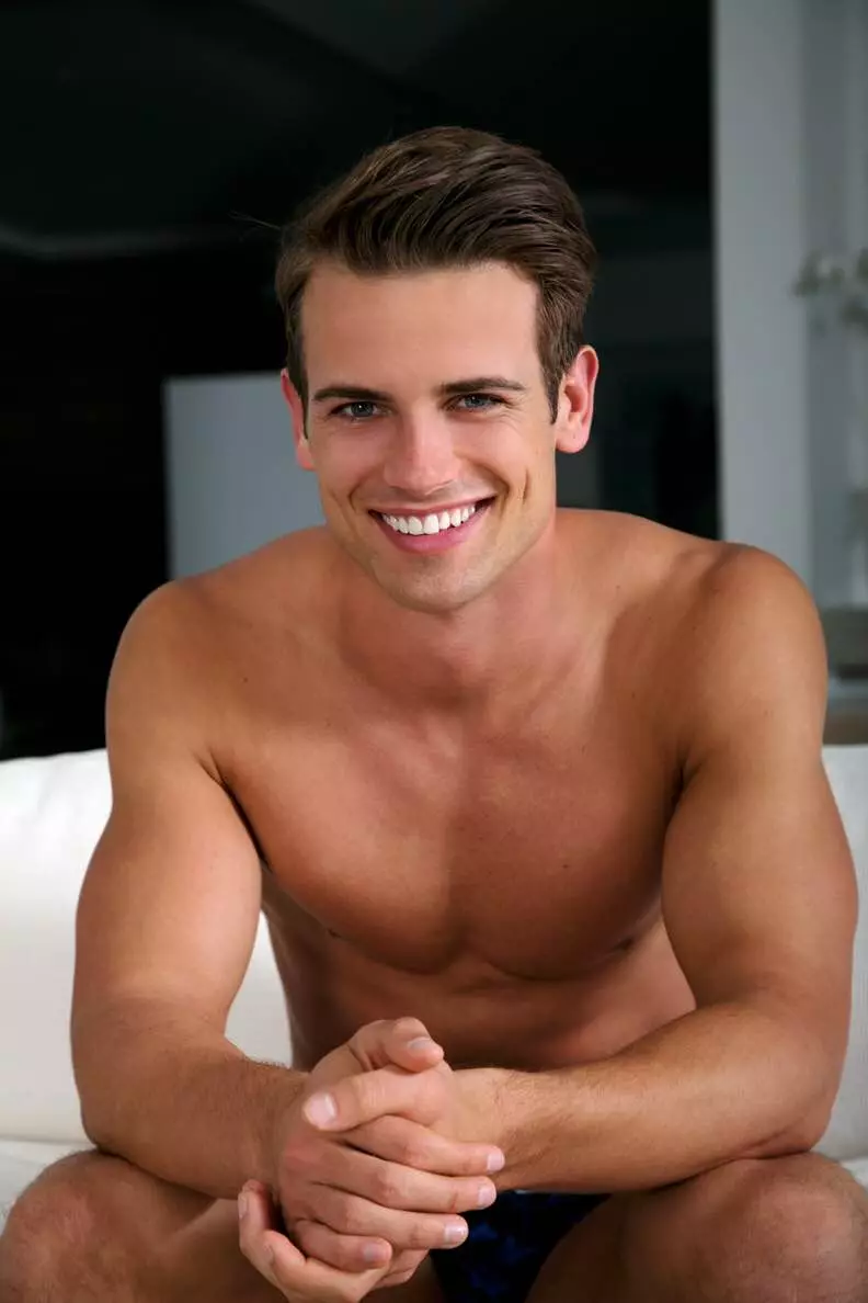 PnV Network bied 'n eksklusiewe onderhoud met Alex Sewall aan met 'n fotografie deur Adam Raphael.