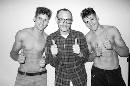 Patriota Twins oleh Terry Richardson 6785_9