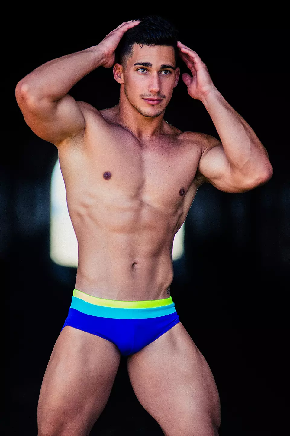 The bodybuilder Gabriel Arocha wows na ọhụrụ swimwear ahịrị site BoysGetWet, gbara site photographer extraordinaire, Adrián C. Martñin na Canary Islands.