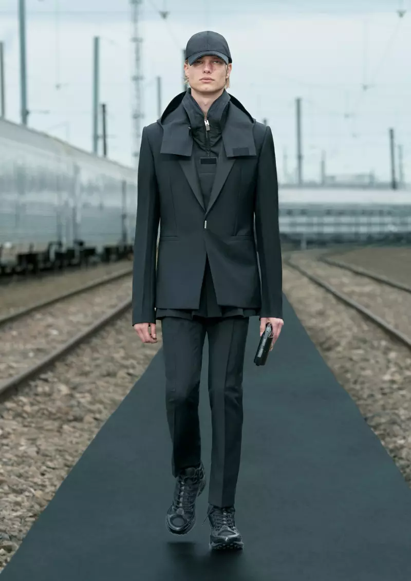 Курорт Givenchy 2022 7098_35