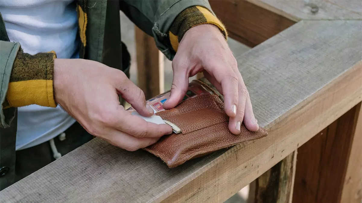 Ako si vybrať dokonalé pánske peňaženky – 5 rýchlych tipov
