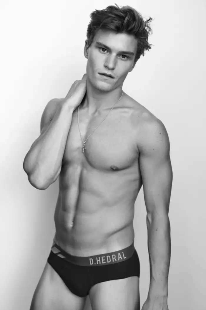 Oliver Cheshire by Arnaldo Anaya-Lucca 7121_5