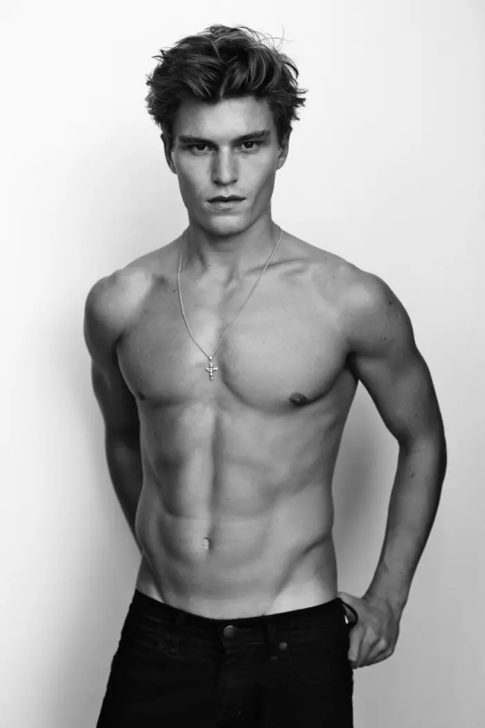 Oliver Cheshire av Arnaldo Anaya-Lucca 7121_6