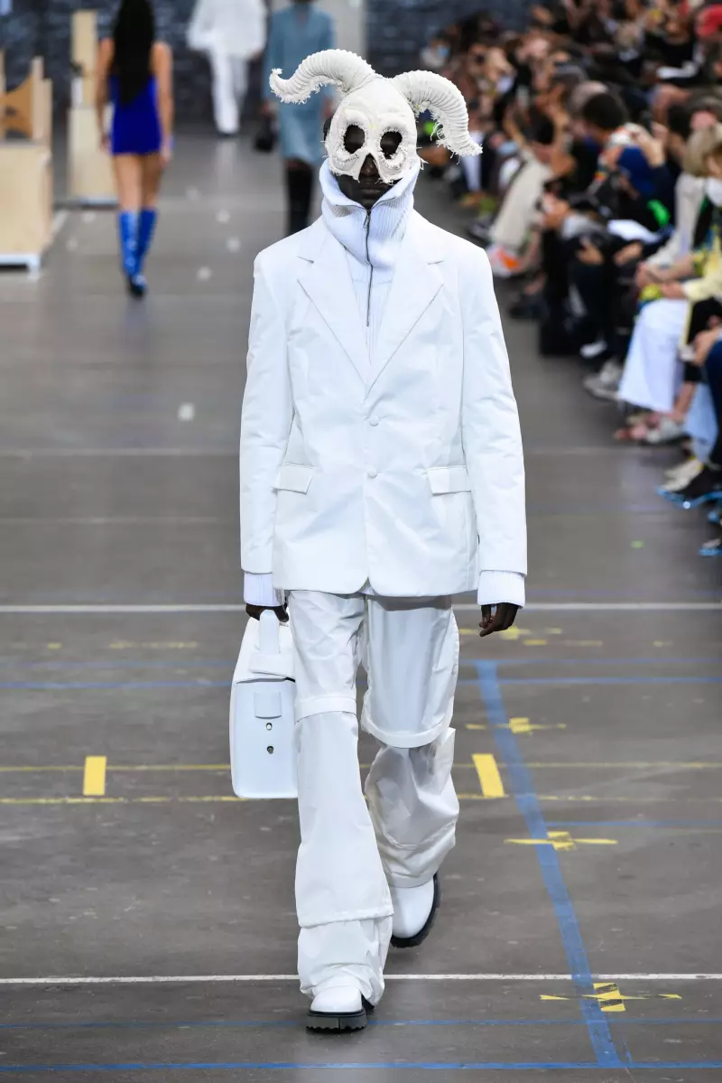 Off-White Okonzeka Kuvala Kugwa kwa 2021 7136_2