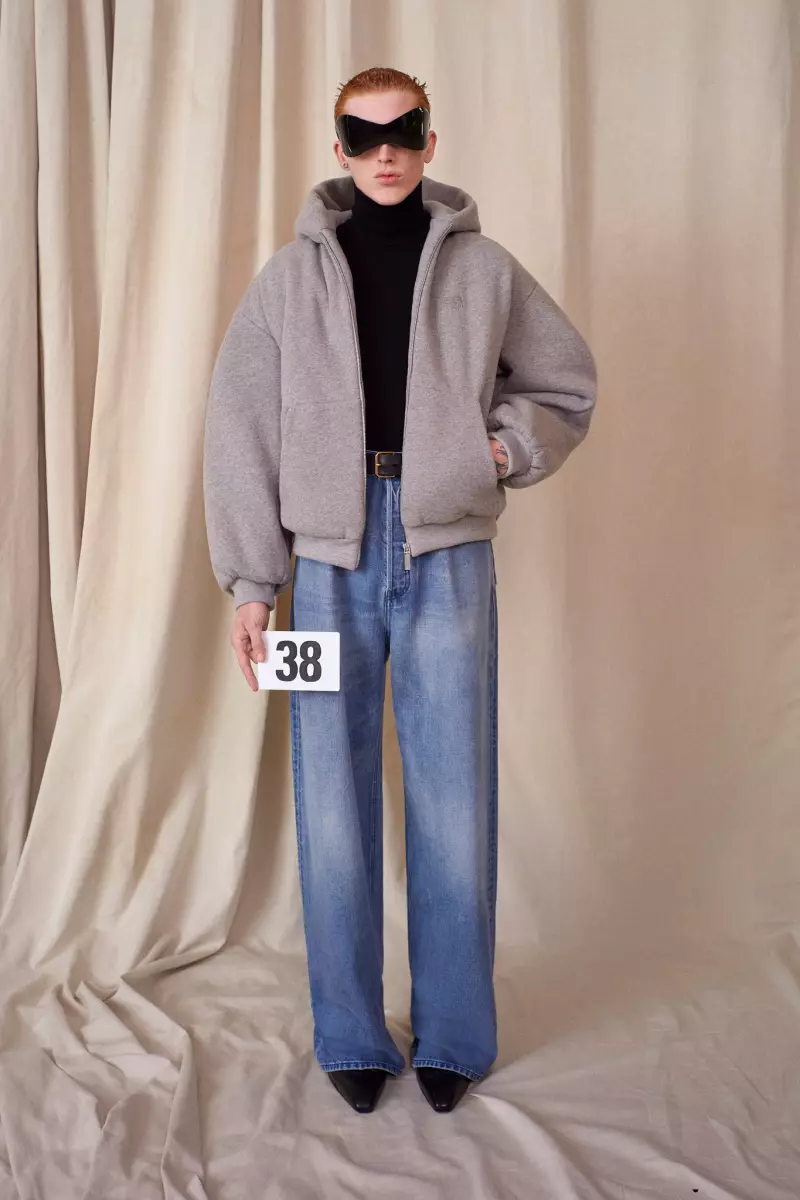 Balenciaga Couture Outono 2021 Milán 7182_23