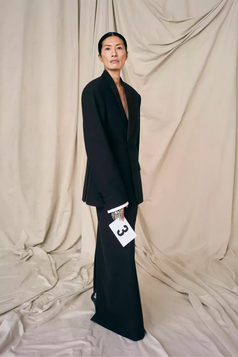 Balenciaga Couture восень 2021 Мілан 7182_3