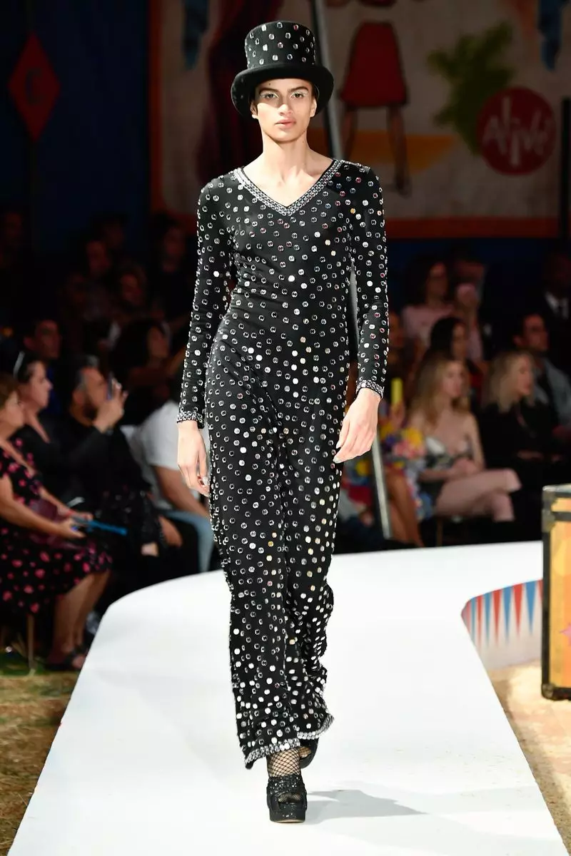 Pánské oblečení Moschino jaro léto 2019 a dámské letovisko Los Angeles4