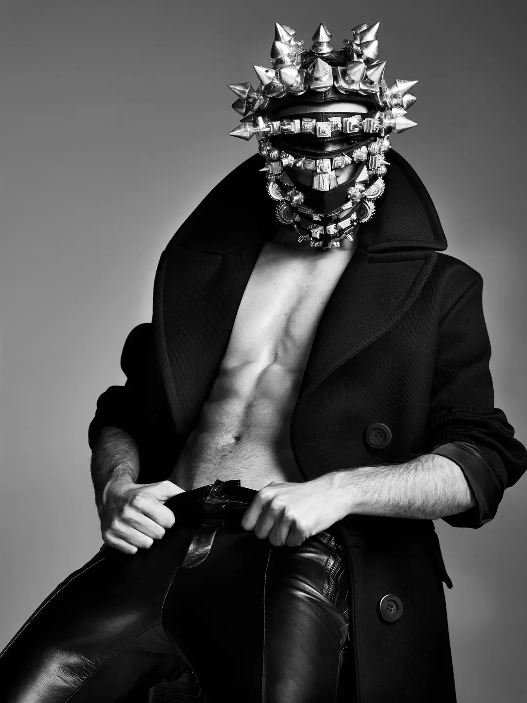 WONDERLAND MAGAZINE AV JOHN AKEHURST13