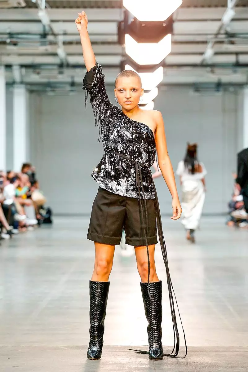 Tsev Kawm Ntawv Art SS19 London3