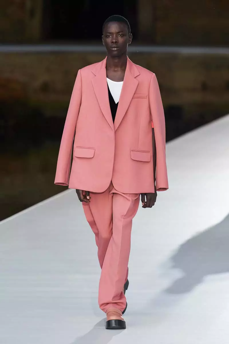 Valentino Haute Couture Men's Fall 2021 Collection 7473_22