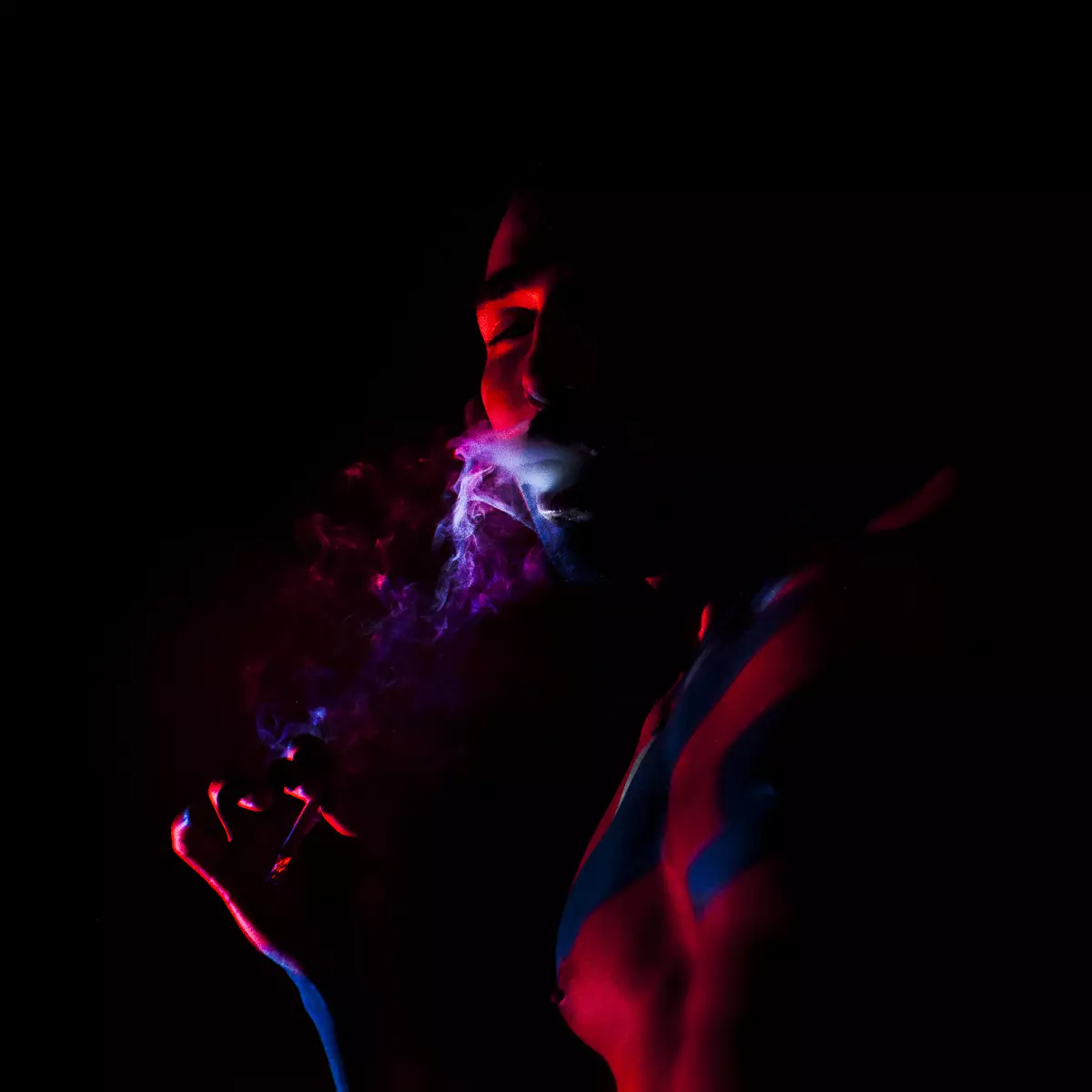 Енді фотограф Райнер Торрадоның Nocebo сериясында суретке түсетін Топ-модель Вилли Картиердің уақыты келді.