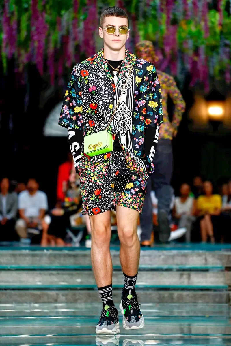 I-Versace Menswear yaseNtwasahlobo yowama-2019 eMilan38