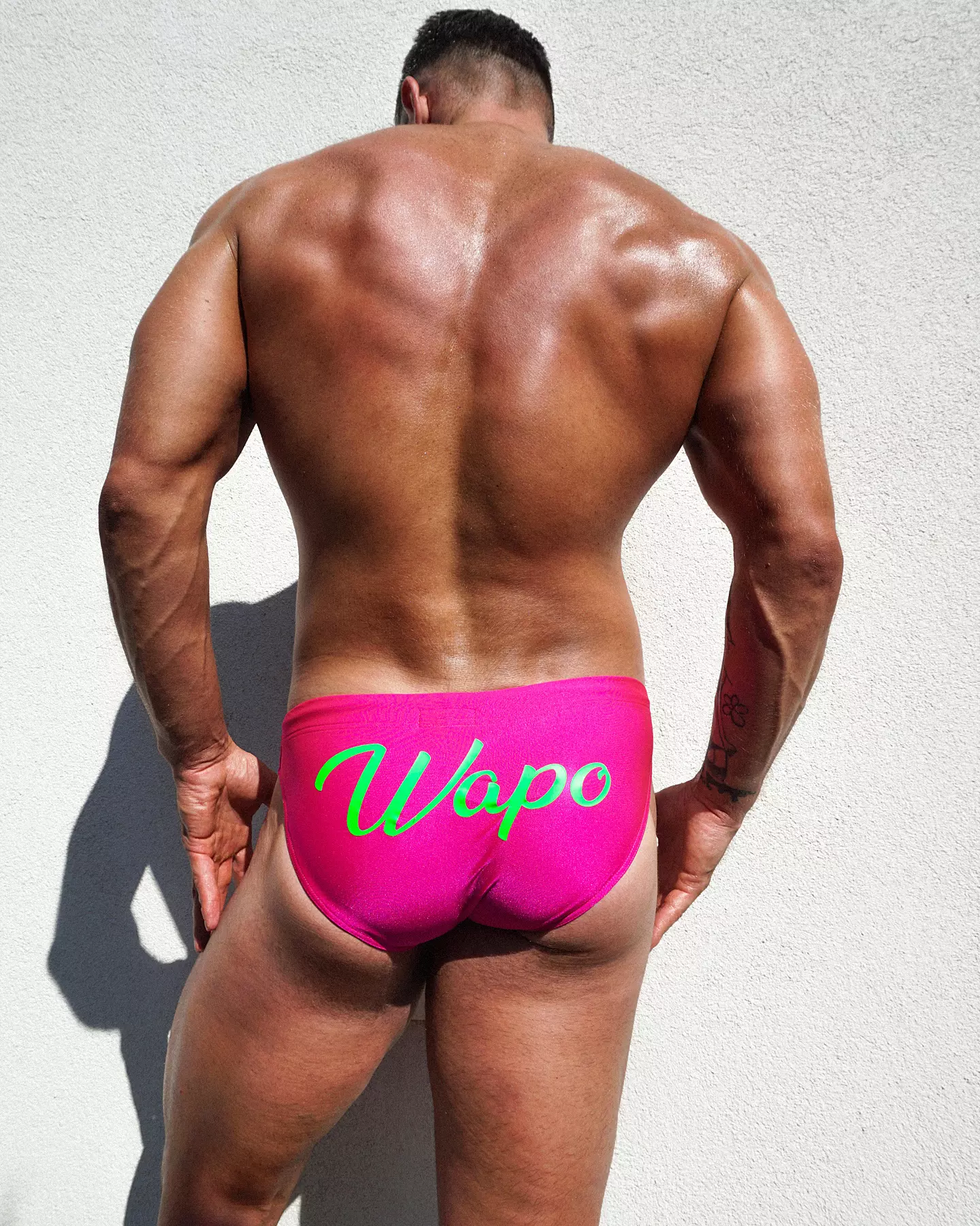 Żarda tilbes Kuluri Bold fuq Swim Briefs tiegħek Grazzi għal WAPO Wear 7975_6