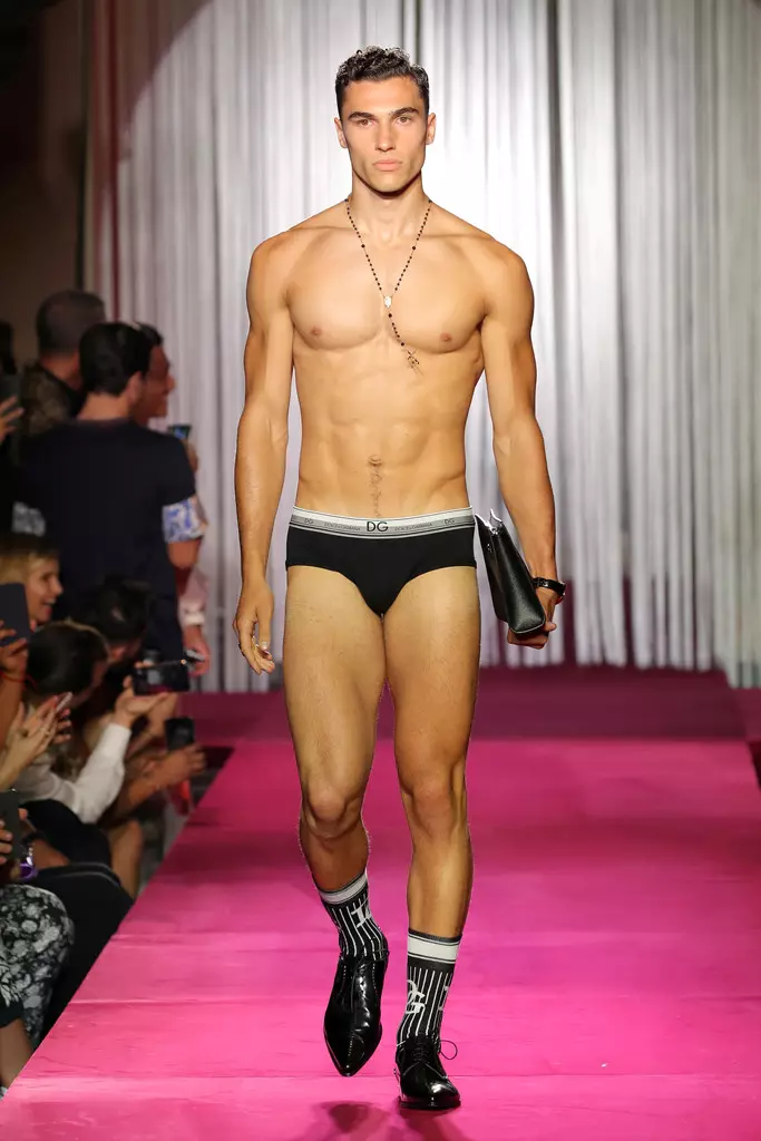 Dolce & Gabbana Naked King Secret tavaszi nyár 2019 Milánó16