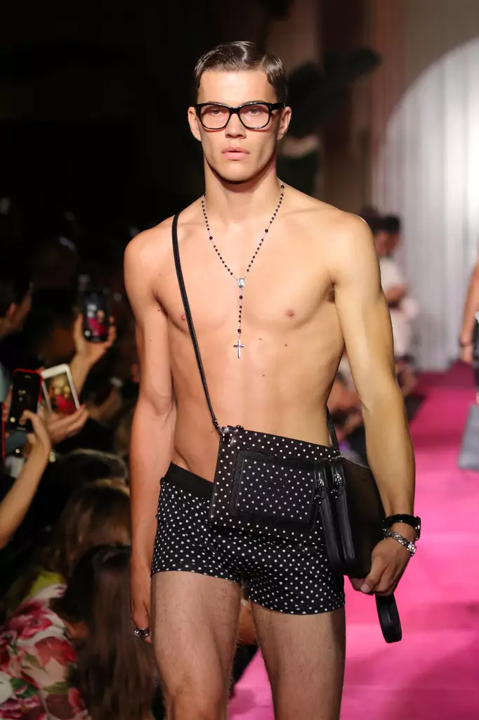 Dolce & Gabbana Naked King Secret tavaszi nyár 2019 Milánó26