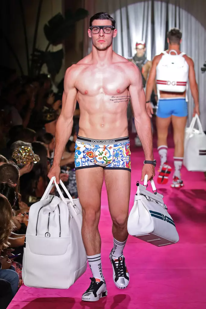 Dolce & Gabbana Naked King Secret Spring Summer 2019 Milan29