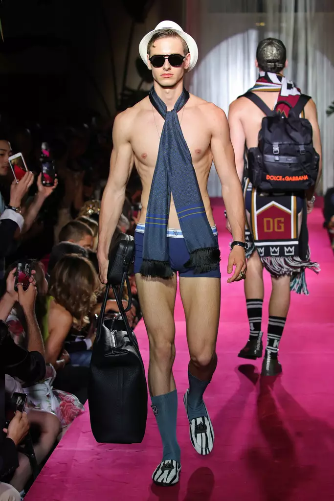 Dolce & Gabbana Naked King Secret tavaszi nyár 2019 Milánó3