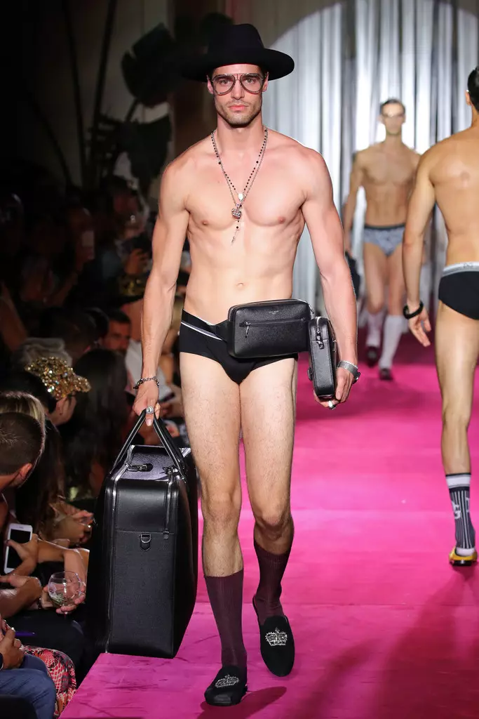 Dolce & Gabbana Naked King Secret Spring Summer 2019 Milan32