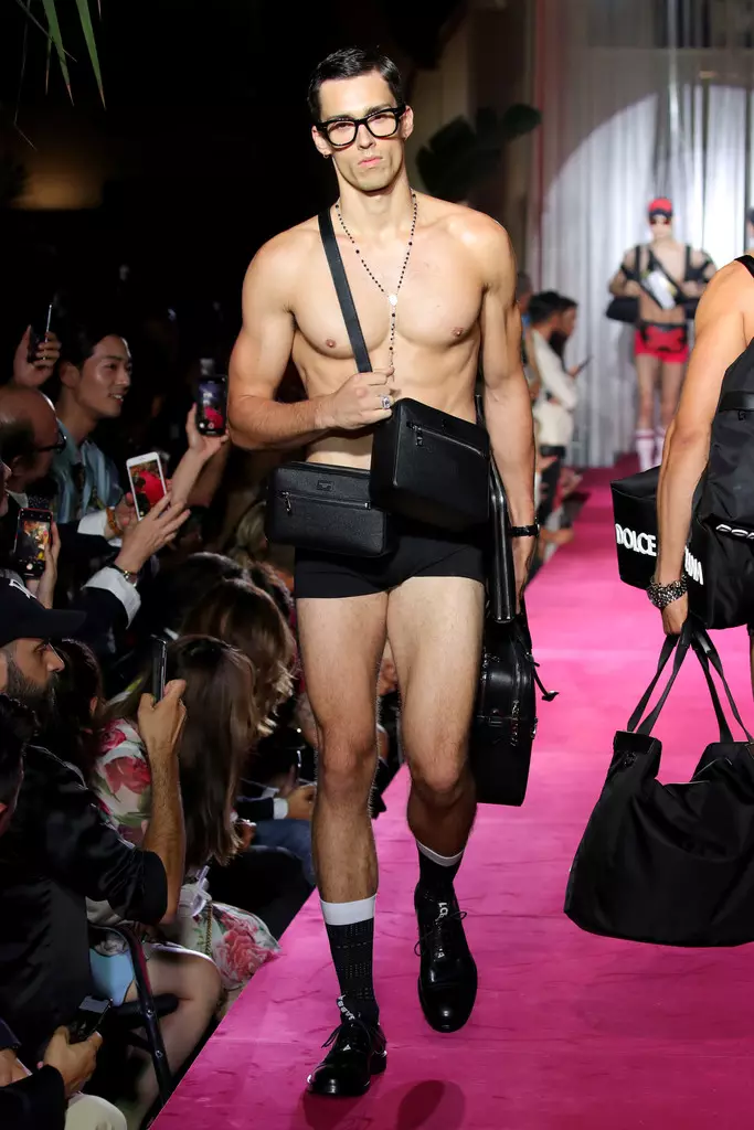 Dolce & Gabbana Naked King Secret Spring Summer 2019 Milan33