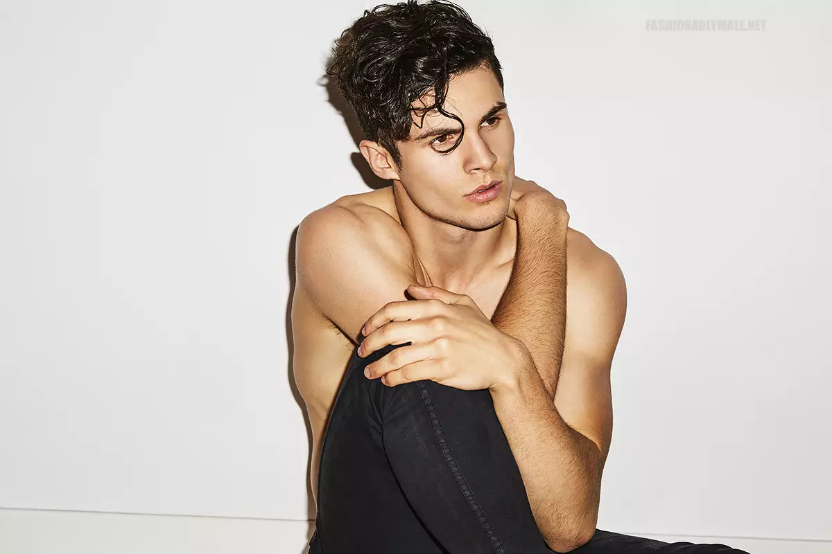 Jake Marin di Trent Pace per Fashionably Male11