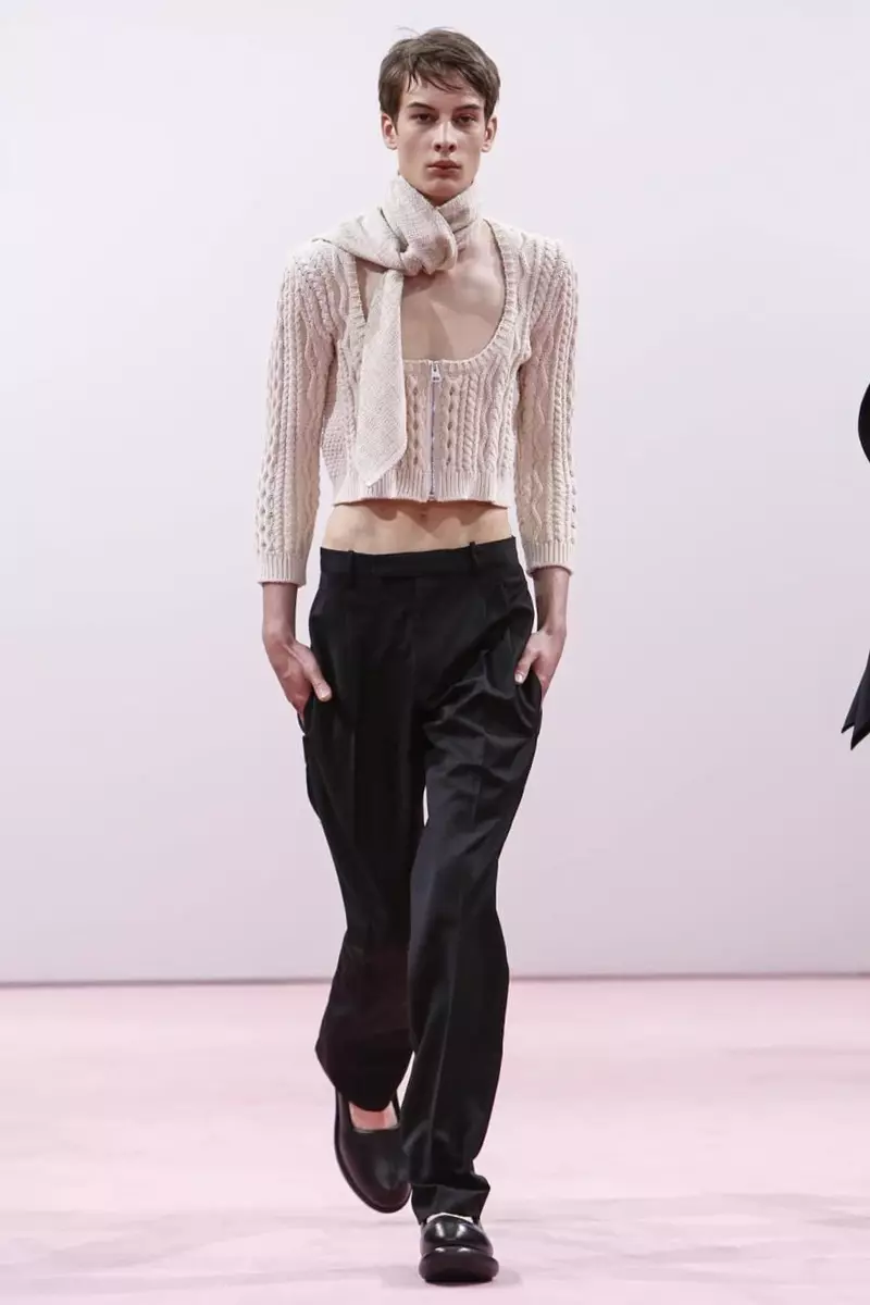 JW Anderson, Erkek eşikleri, Bahar tomusy, 2015, Londonda moda sergisi