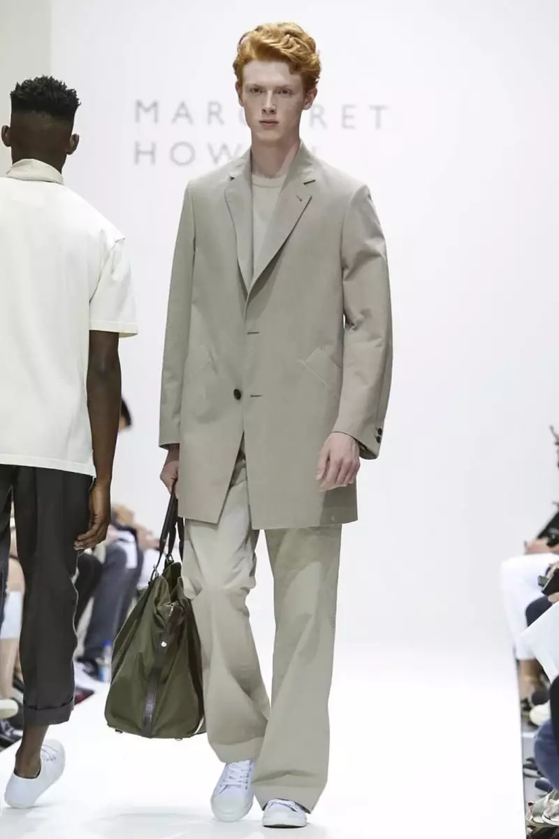 Margaret Howell Menswear Caij Nplooj Ntoos Hlav 2015 Fashion Show hauv London