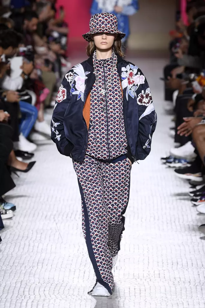 Mmiri nke ndị nwoke Valentino 2019