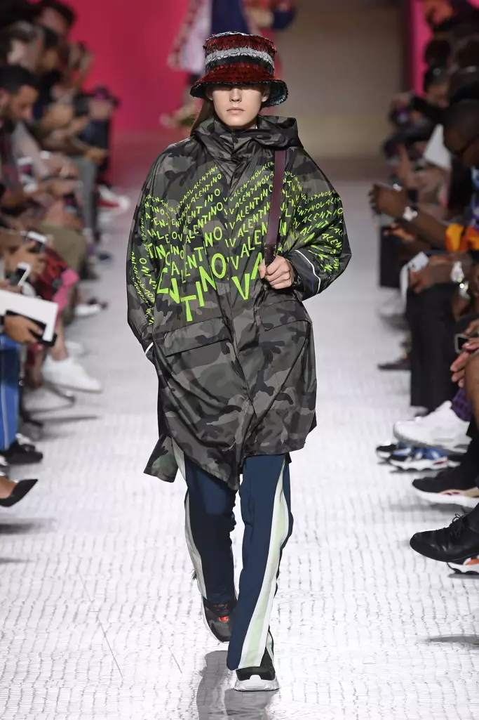 Mmiri nke ndị nwoke Valentino 2019