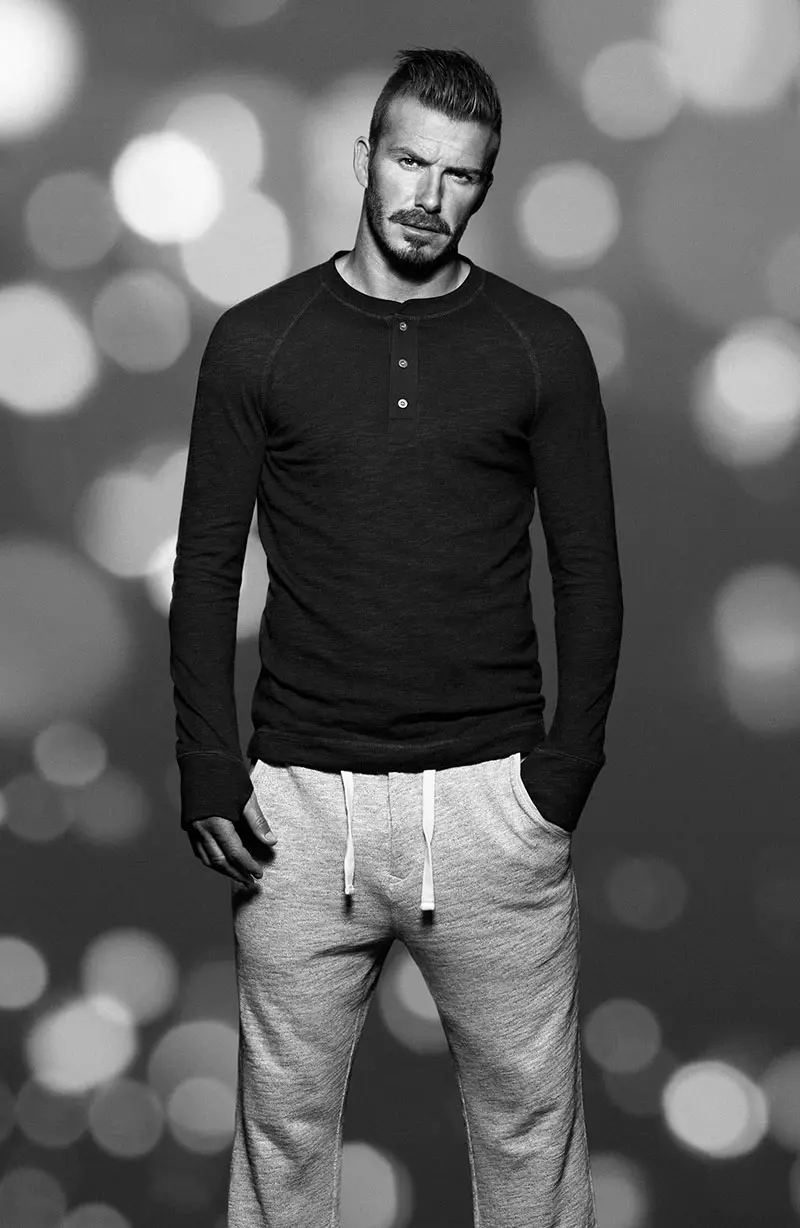 David Beckham festas Kristnaskon ĉe H&M 8526_4