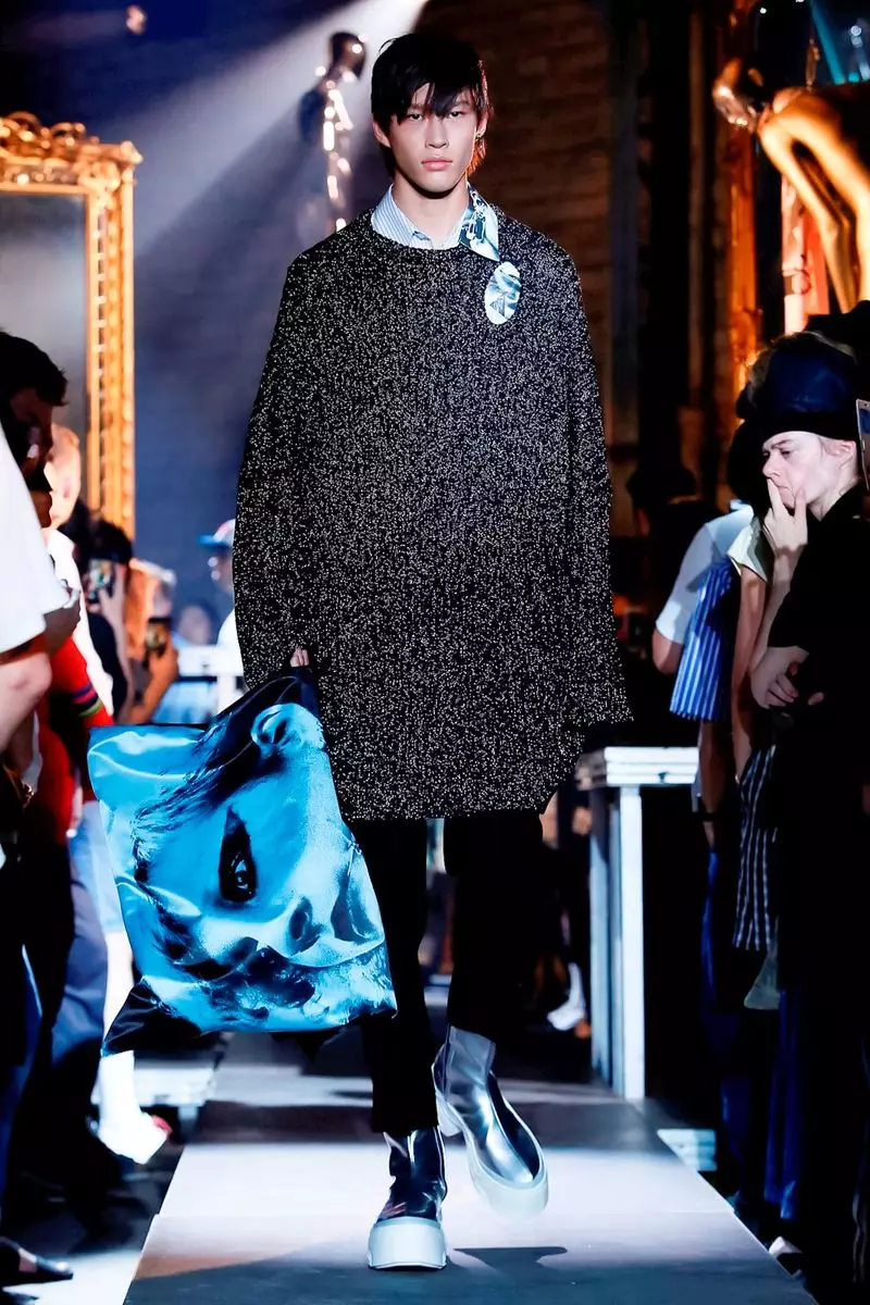 Raf Simons 2019 yil bahor-yoz Parij18