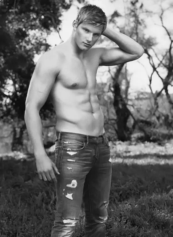 Аляксандр-Людвіг-для-кампаніі Abercrombie-Fitch-2013-02