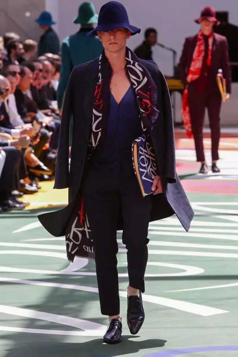 Burberry Prorsum, Kişi geyimləri, Yaz Yayı, 2015, Londonda moda nümayişi